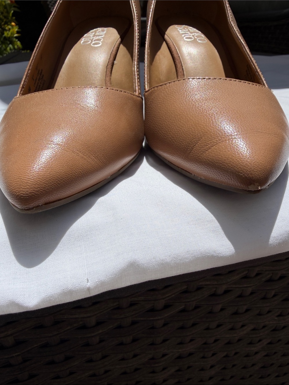 Franco Sarto Women's Tan Pointed-Toe Leather wedges - Picture 2 of 7
